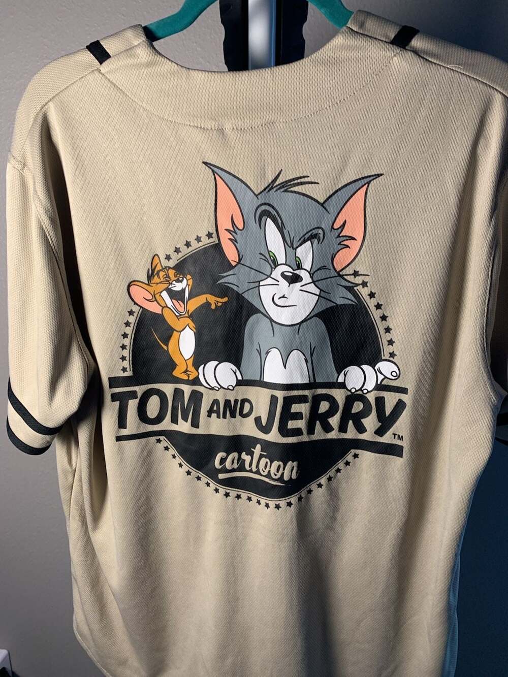 Tom and Jerry Cartoon Mesh Baseball Jersey Tan Medium - Picture 6 of 9